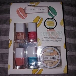 Coconut Macarons Polishes and Pads